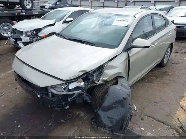 3KPC24A63LE094663 2020 HYUNDAI ACCENT - Image 2