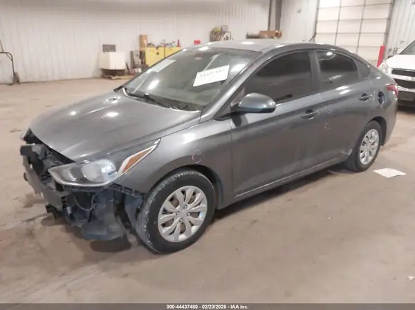3KPC24A63LE103748 2020 HYUNDAI ACCENT - Image 2