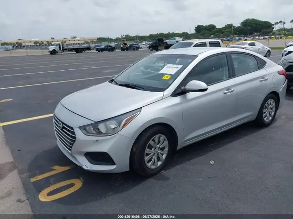 3KPC24A63LE104592 2020 HYUNDAI ACCENT - Image 2