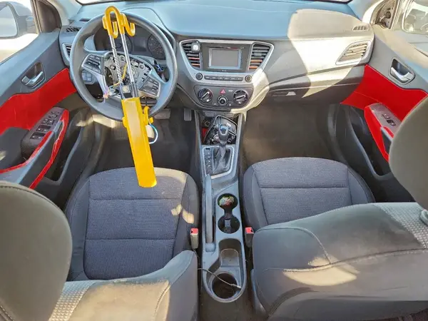 3KPC24A63LE104821 2020 HYUNDAI ACCENT - Image 8