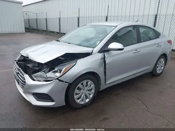 3KPC24A63LE108979 2020 HYUNDAI ACCENT - Image 2
