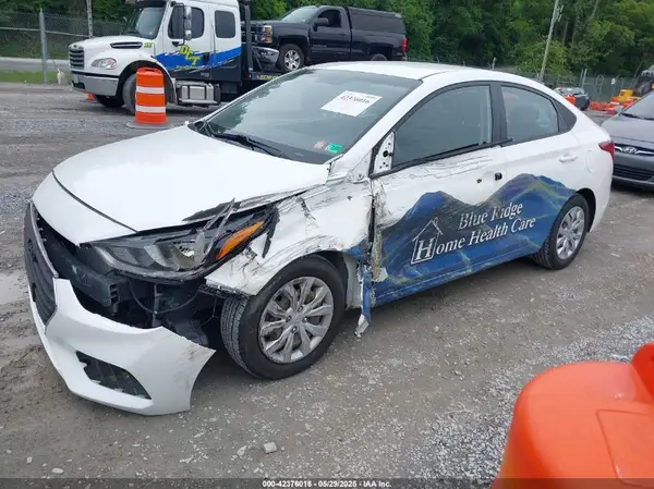 3KPC24A63LE114376 2020 HYUNDAI ACCENT - Image 2