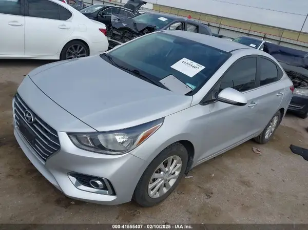 3KPC24A63LE126821 2020 HYUNDAI ACCENT - Image 2