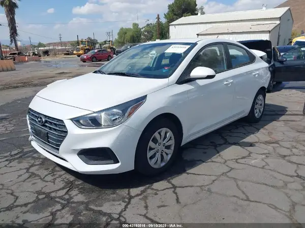 3KPC24A63ME128523 2021 HYUNDAI ACCENT - Image 2