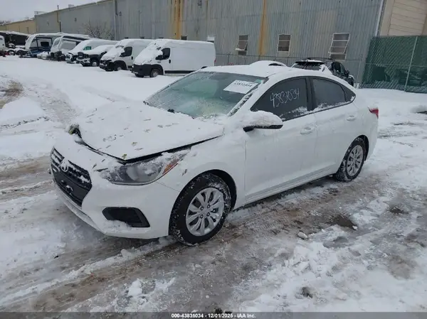 3KPC24A63ME132510 2021 HYUNDAI ACCENT - Image 2