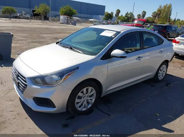 3KPC24A63ME140445 2021 HYUNDAI ACCENT - Image 2