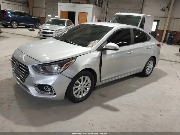 3KPC24A63NE164049 2022 HYUNDAI ACCENT - Image 2