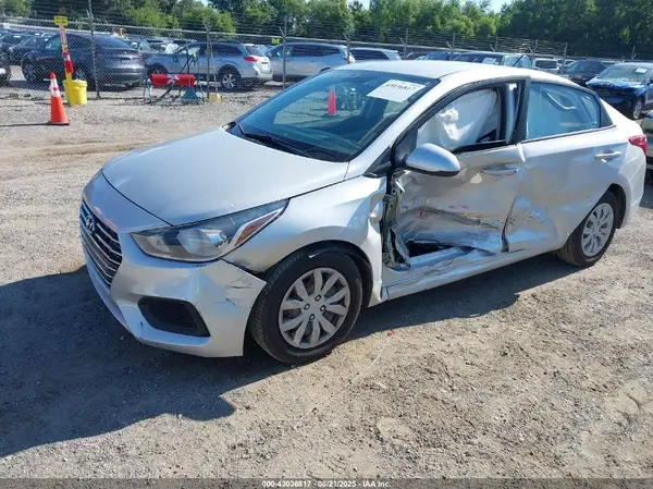 3KPC24A64LE103953 2020 HYUNDAI ACCENT - Image 2