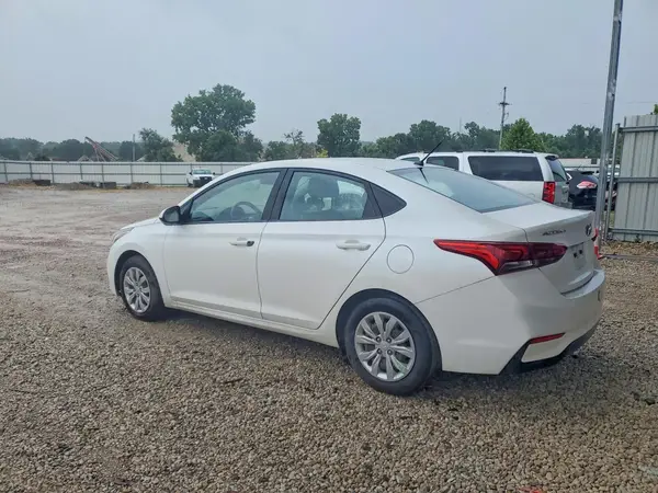 3KPC24A64LE104083 2020 HYUNDAI ACCENT - Image 2