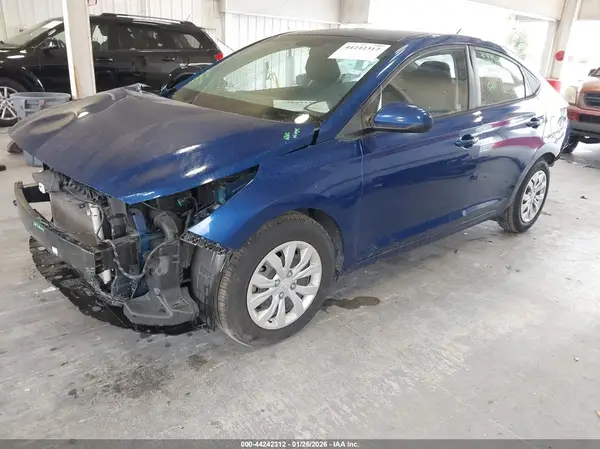 3KPC24A64LE104360 2020 HYUNDAI ACCENT - Image 2