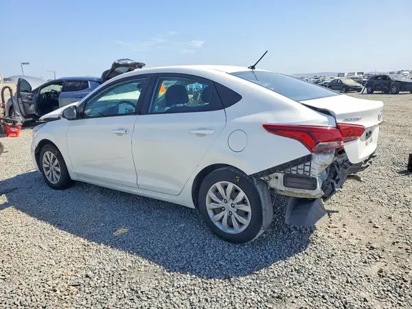 3KPC24A64LE112877 2020 HYUNDAI ACCENT - Image 2