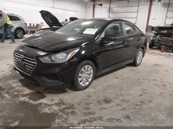 3KPC24A64LE122082 2020 HYUNDAI ACCENT - Image 2