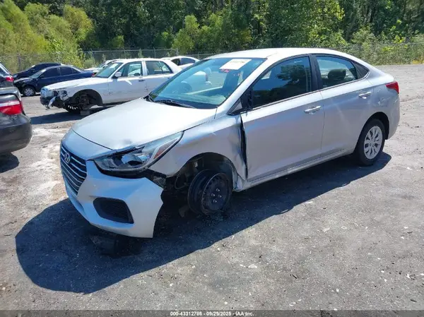 3KPC24A64LE123250 2020 HYUNDAI ACCENT - Image 2