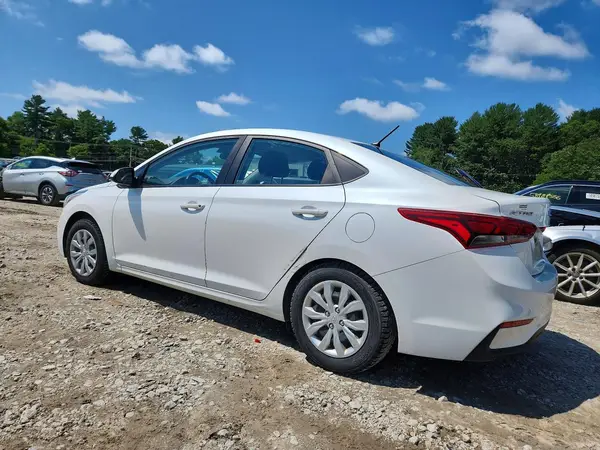 3KPC24A64ME129227 2021 HYUNDAI ACCENT - Image 2