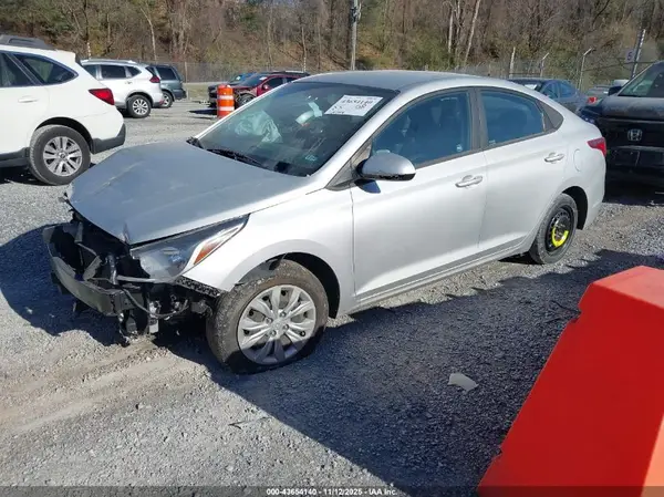 3KPC24A64ME132404 2021 HYUNDAI ACCENT - Image 2