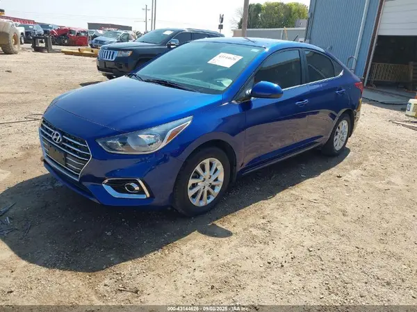 3KPC24A64ME133746 2021 HYUNDAI ACCENT - Image 2