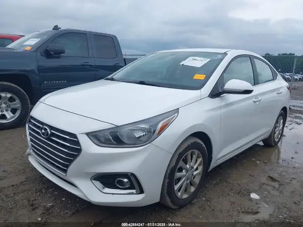 3KPC24A64ME134637 2021 HYUNDAI ACCENT - Image 2