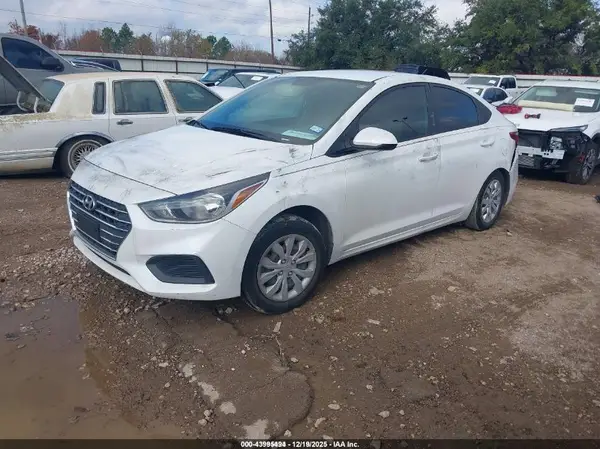 3KPC24A64ME146920 2021 HYUNDAI ACCENT - Image 2
