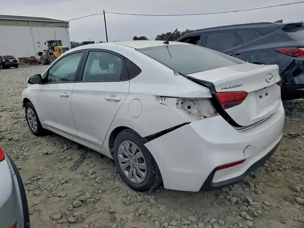 3KPC24A64NE160883 2022 HYUNDAI ACCENT - Image 2