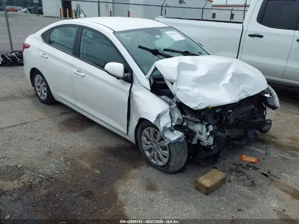 3KPC24A64NE166926 2022 HYUNDAI ACCENT - Image 1