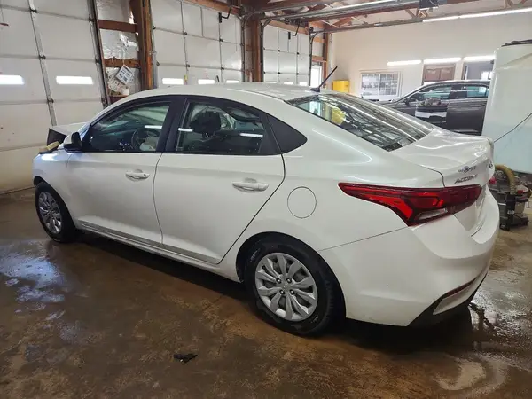3KPC24A64NE177912 2022 HYUNDAI ACCENT - Image 2