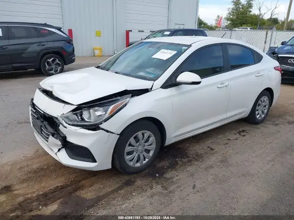 3KPC24A64NE181863 2022 HYUNDAI ACCENT - Image 2