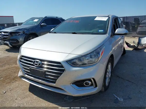 3KPC24A64NE189803 2022 HYUNDAI ACCENT - Image 2