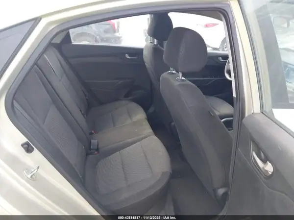 3KPC24A65LE109082 2020 HYUNDAI ACCENT - Image 8