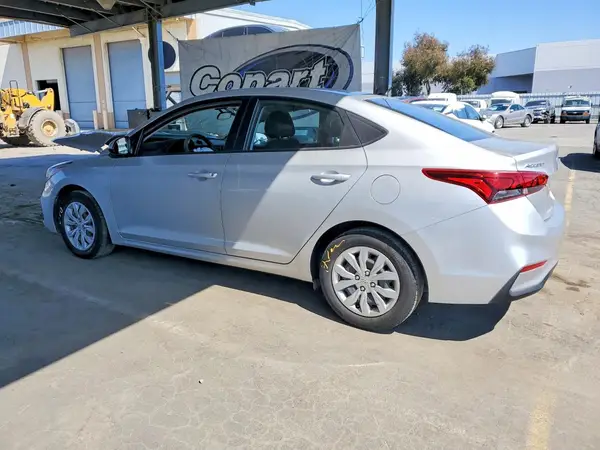 3KPC24A65LE114962 2020 HYUNDAI ACCENT - Image 2