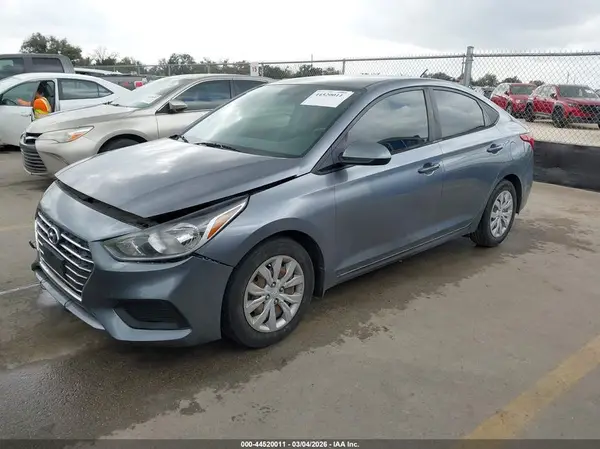 3KPC24A65LE120678 2020 HYUNDAI ACCENT - Image 2