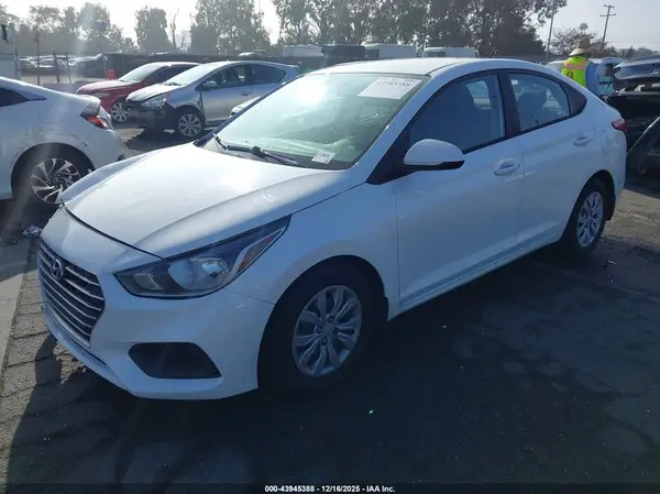 3KPC24A65LE126416 2020 HYUNDAI ACCENT - Image 2