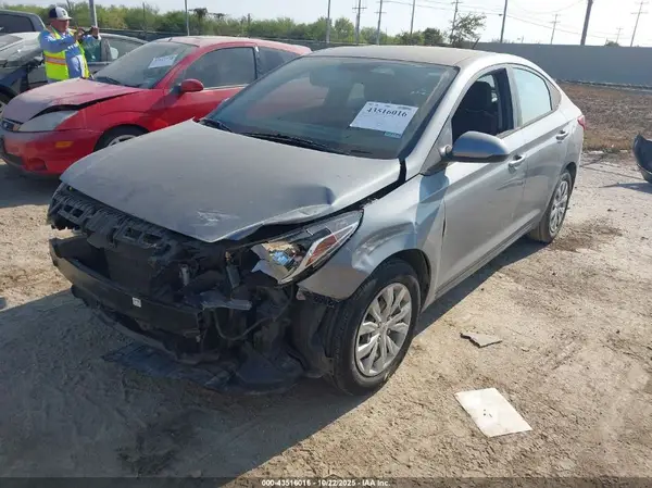 3KPC24A65ME149342 2021 HYUNDAI ACCENT - Image 2