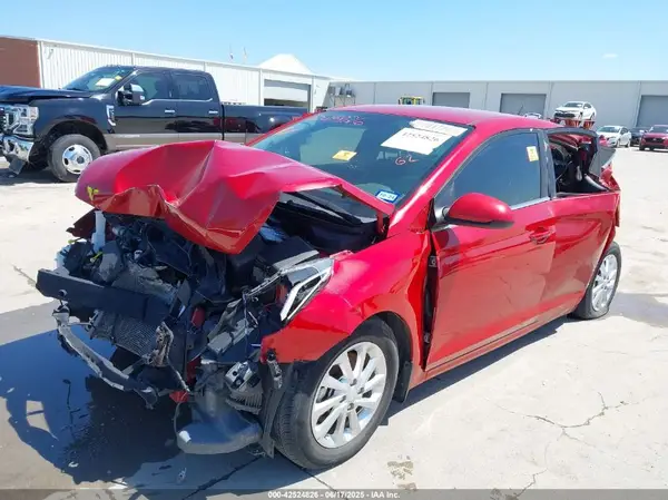 3KPC24A65NE158043 2022 HYUNDAI ACCENT - Image 2