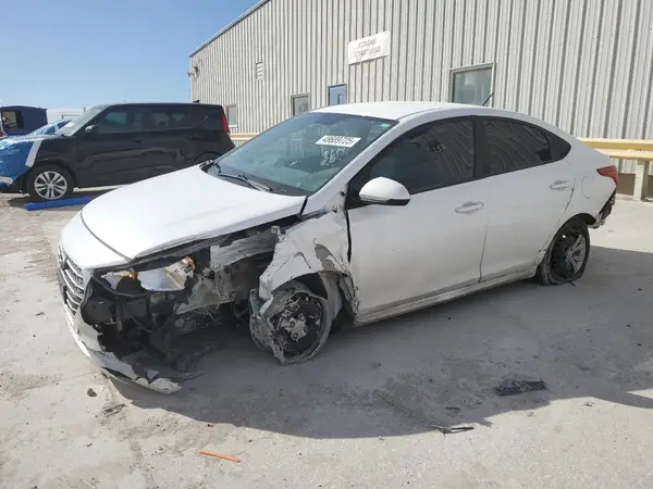 3KPC24A65NE175358 2022 HYUNDAI ACCENT - Image 1