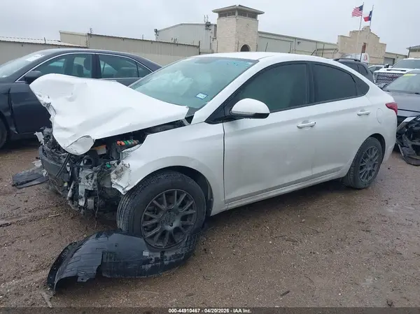 3KPC24A65NE178583 2022 HYUNDAI ACCENT - Image 2