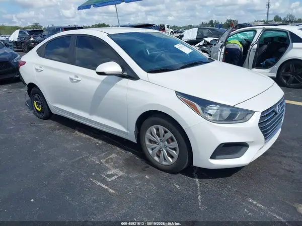 3KPC24A65NE180303 2022 HYUNDAI ACCENT - Image 1
