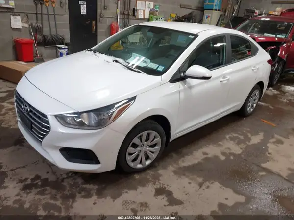 3KPC24A65NE182651 2022 HYUNDAI ACCENT - Image 2