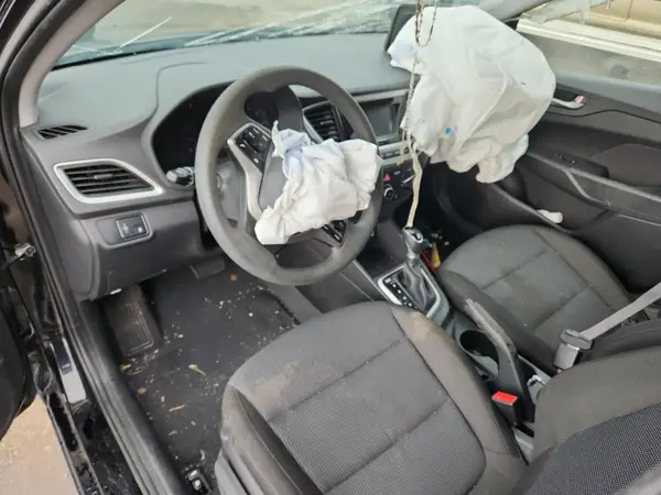 3KPC24A65NE182679 2022 HYUNDAI ACCENT - Image 8