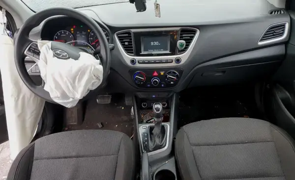 3KPC24A66LE098562 2020 HYUNDAI ACCENT - Image 8