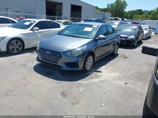 3KPC24A66LE104053 2020 HYUNDAI ACCENT - Image 2