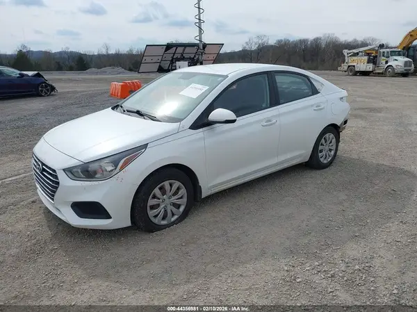 3KPC24A66LE111908 2020 HYUNDAI ACCENT - Image 2
