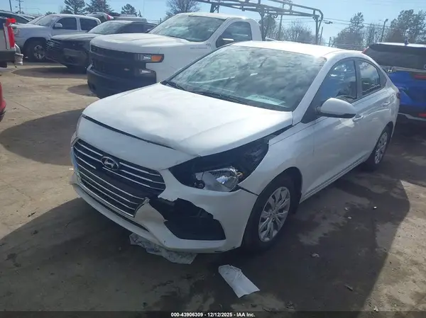 3KPC24A66LE115974 2020 HYUNDAI ACCENT - Image 2