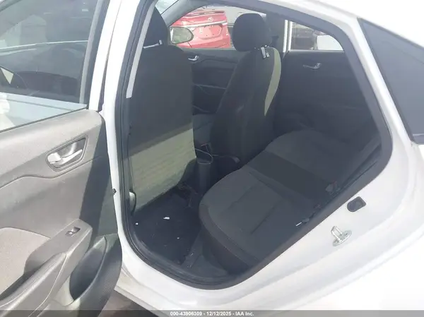 3KPC24A66LE115974 2020 HYUNDAI ACCENT - Image 8