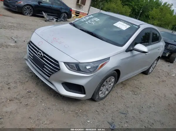 3KPC24A66LE11641 2020 HYUNDAI ACCENT - Image 2