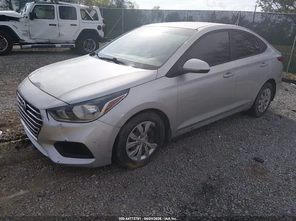 3KPC24A66LE120852 2020 HYUNDAI ACCENT - Image 2