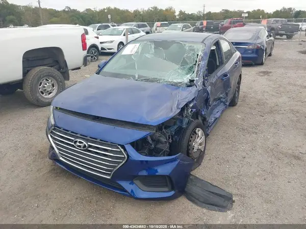 3KPC24A66ME131867 2021 HYUNDAI ACCENT - Image 2