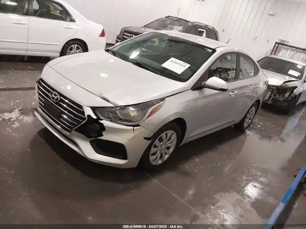 3KPC24A66NE163753 2022 HYUNDAI ACCENT - Image 2