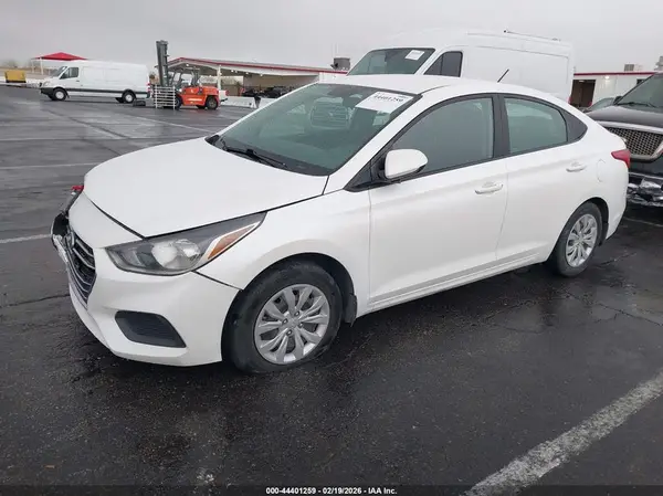 3KPC24A66NE174588 2022 HYUNDAI ACCENT - Image 2