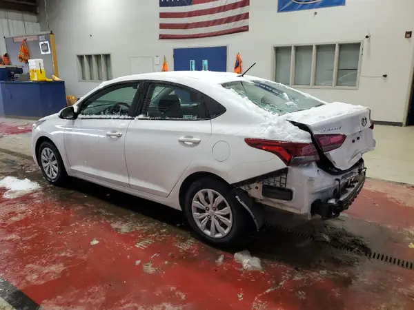 3KPC24A66NE179905 2022 HYUNDAI ACCENT - Image 2