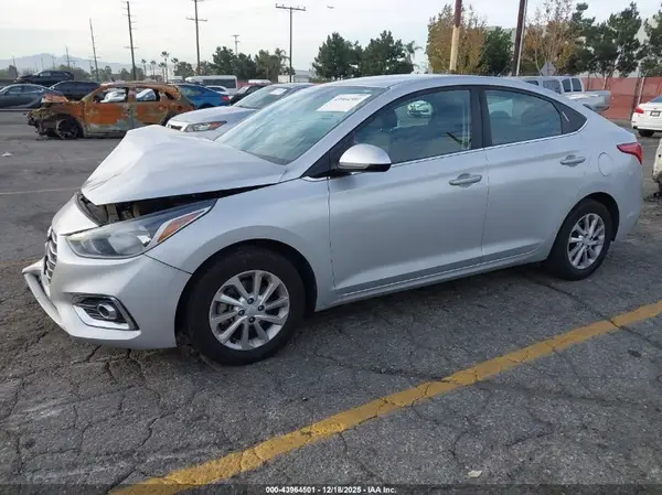 3KPC24A66NE180259 2022 HYUNDAI ACCENT - Image 2
